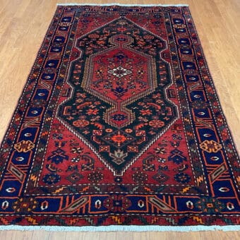 Persian Hand-knotted Tribal Hamadan Wool Rug (4'7 x 7'10)