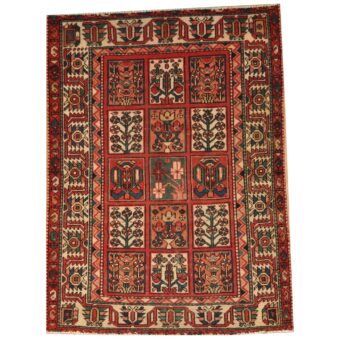 Persian Hand-knotted Bakhtiari Wool Rug (5' x 6'8)