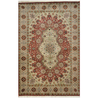 Pakistani Hand-knotted Tabriz Wool Rug (4'6 x 7')
