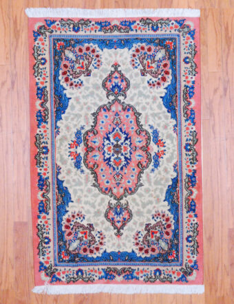 Pakistani Hand-knotted Kirman (2'10 x 4'7)