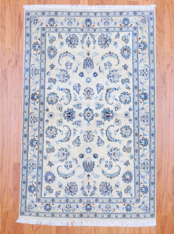 Persian Hand-knotted Nain (3'3 x 5')