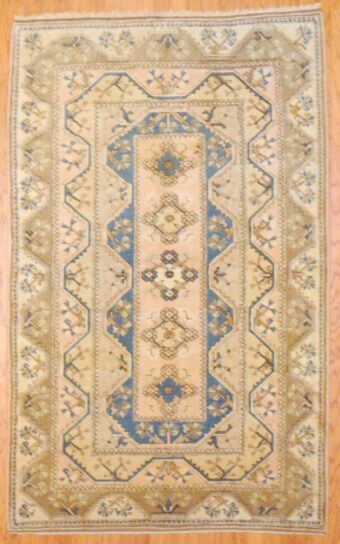 Turkish Hand-knotted Sevas (5' x 8')