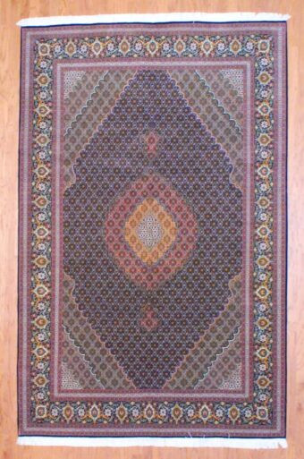 Persian Hand-knotted Fine Fish Design Tabriz (6'9 x 10'4)