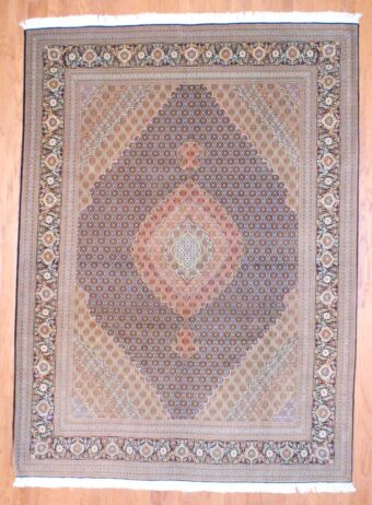 Persian Hand-knotted Fine Fish Design Tabriz (8'6 x 11'6)