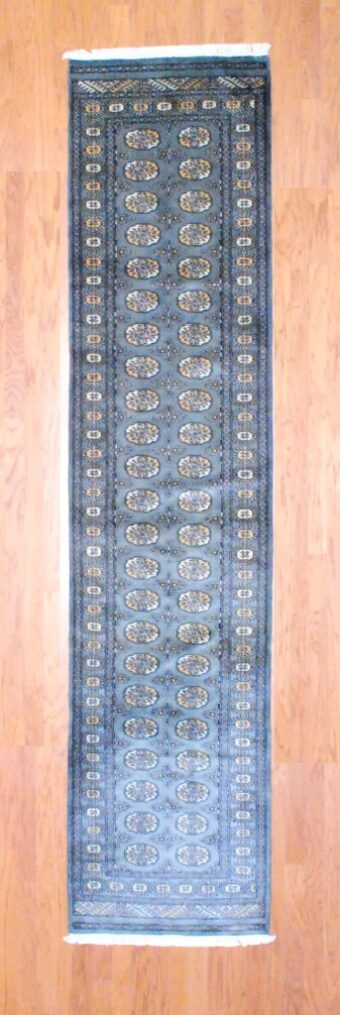 Pakistani Hand-knotted Bokhara (2'8 x 11'6)