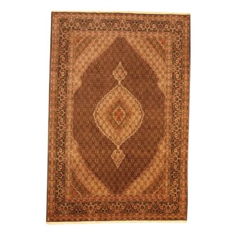 Persian Hand-knotted Tabriz Fish Silk Wool (6'8 x 9'9)