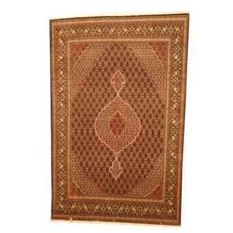 Persian Hand-knotted Tabriz Fish Silk Rug (6'7 x 10')