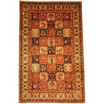 Persian Hand-knotted Bakhtiari (6'7 x 10'5)