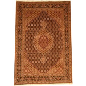 Persian Hand-knotted Fish Tabriz (6'7 x 9'7)
