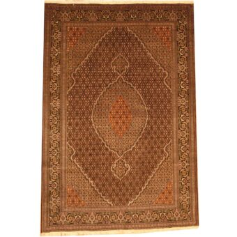Persian Hand-knotted Fish Tabriz (6'7 x 9'9)