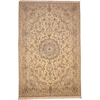 Persian Hand-knotted Nain (6'6 x 9'11)