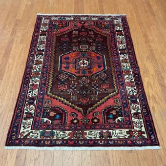 Persian Hand-knotted Hamadan Wool Rug (4'5 x 6'7)