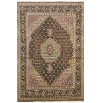 Persian Hand-knotted Tabriz Wool & Silk Rug (6'8 x 9'10)