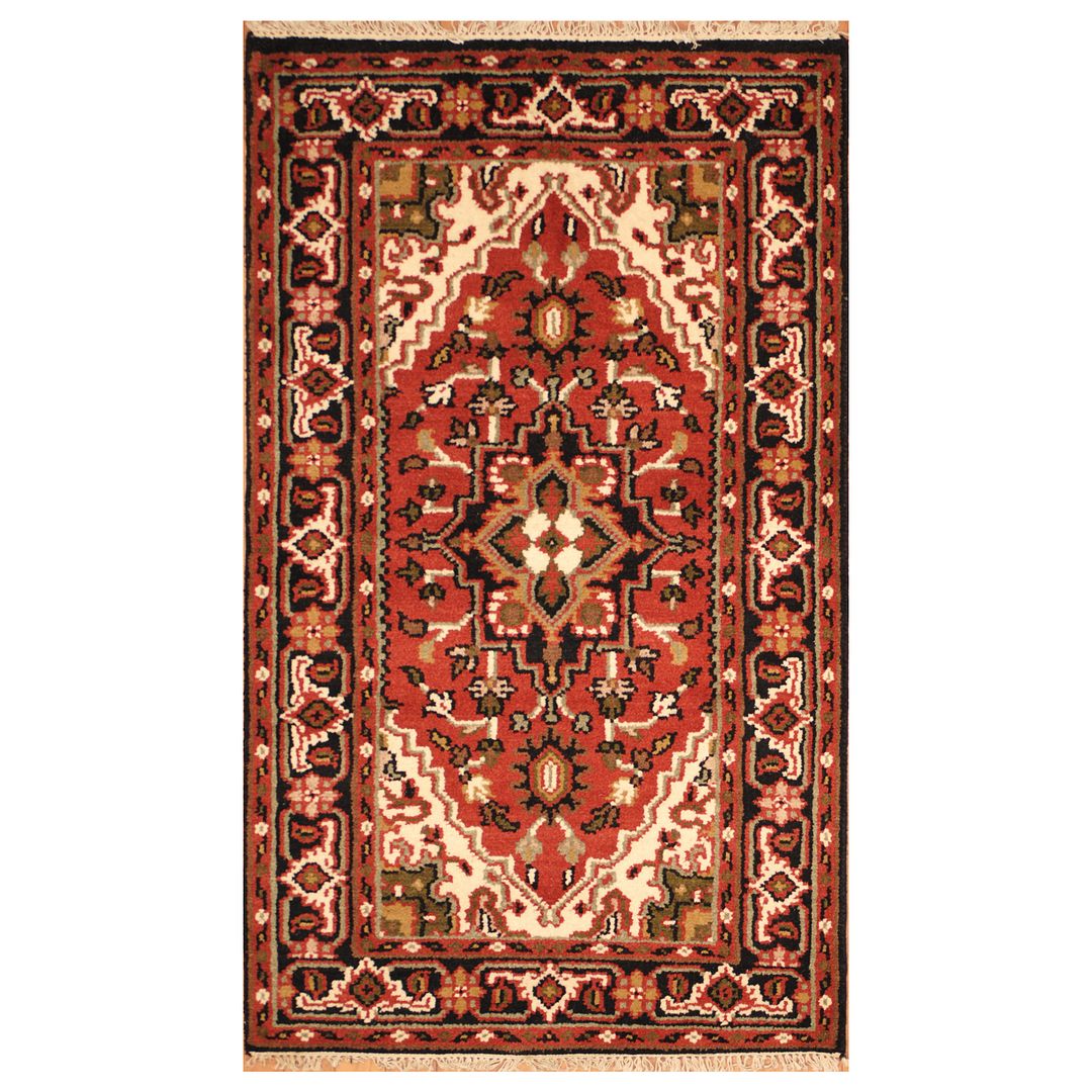 Indo Hand-knotted Heriz Wool Rug (3' x 5'2)