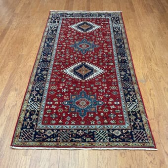 HERAT ORIENTAL Hand-knotted Indo Karaja Wool Rug (4' x 8')