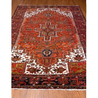 Fine Persian Hand-knotted Heriz Wool Rug (8'6 x 10'10)