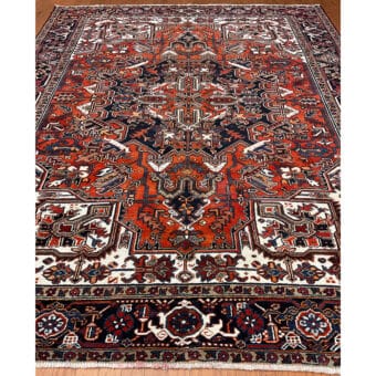 Fine Persian Hand-knotted Heriz Wool Rug (8'2 x 10'5)