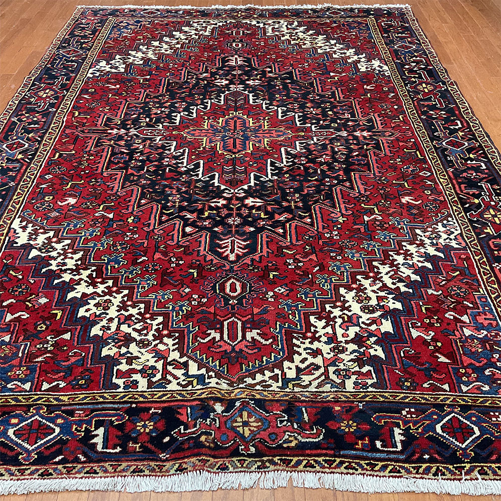 Persian Hand-knotted Antique 1960's Heriz Wool Rug (7'8 x 11')