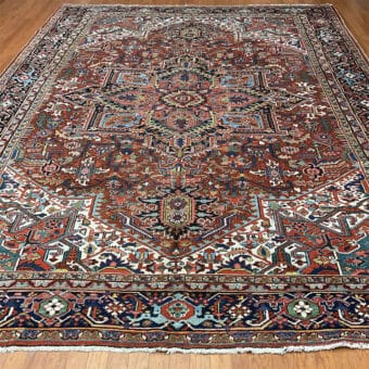 Persian Hand-knotted Antique 1920's Heriz Wool Rug (9'9 x 12'5)