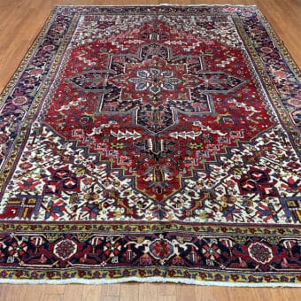 Persian Hand-knotted Antique 1960's Heriz Wool Rug (7'8 x 11')