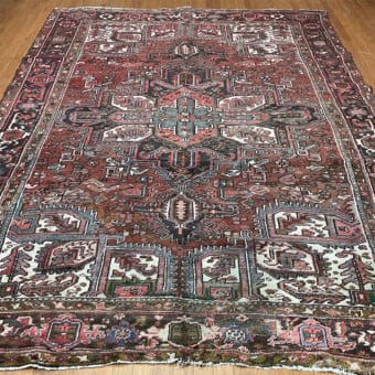 Persian Hand-knotted Antique 1940's Heriz Wool Rug (8'6 x 11'6)