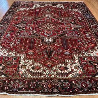 Fine Persian Hand-knotted Heriz Wool Rug (9'2 x 12'5)