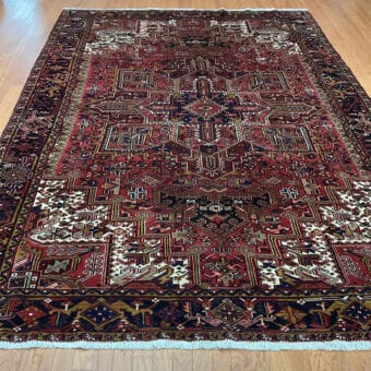 Fine Persian Hand-knotted Heriz Wool Rug (8'5 x 11'9)