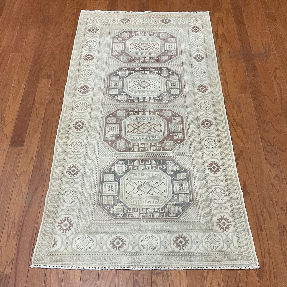 Turkish Hand-knotted Oushak Wool Rug (3'2 x 6'1)