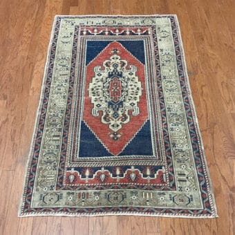 Turkish Hand-knotted Oushak Wool Rug (3'7 x 5'9)