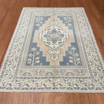 Turkish Hand-knotted Oushak Wool Rug (6'2 x 9')