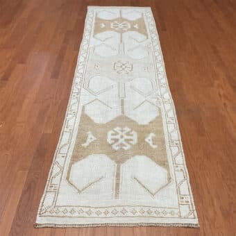 Turkish Hand-knotted Oushak Wool Runner (3' x 11'10)