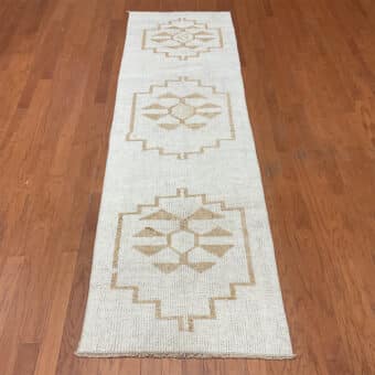Turkish Hand-knotted Oushak Wool Runner (2'6 x 9'4)