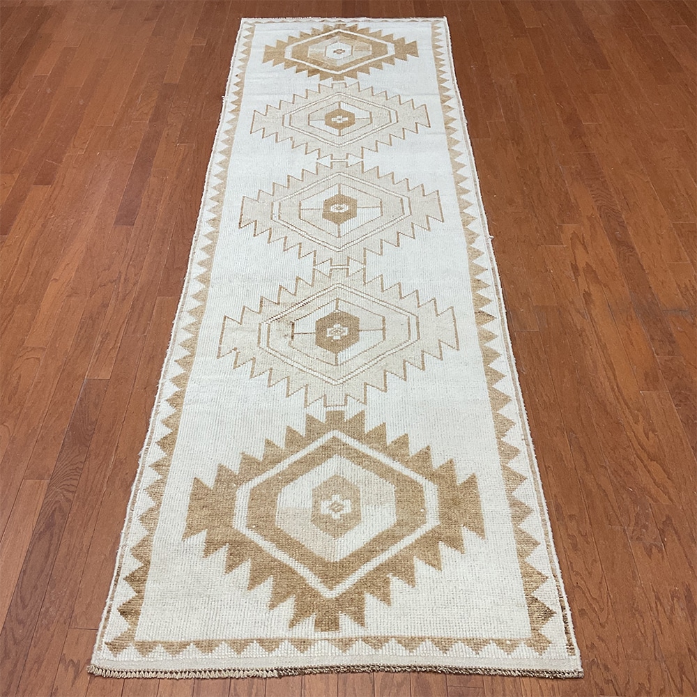 Turkish Hand-knotted Oushak Wool Runner (3'4 x 11'6)