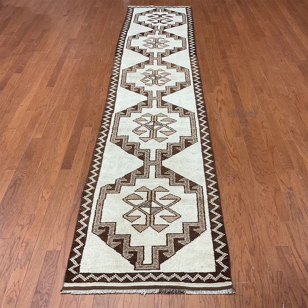 Turkish Hand-knotted Oushak Wool Runner (3' x 14'4)
